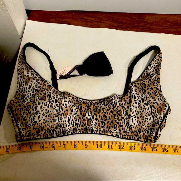 Victoria Secrets bra medium - Picture 2 of 9